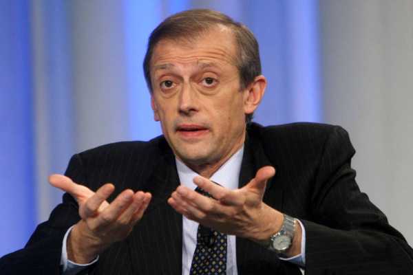 Fassino scrive a Renzi: “Insostenibile un miliardo di sacrifici per i Comuni”