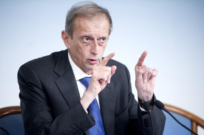 Fassino: “Interessanti aperture su minori tagli per investimenti, ora intervenire su spesa corrente”