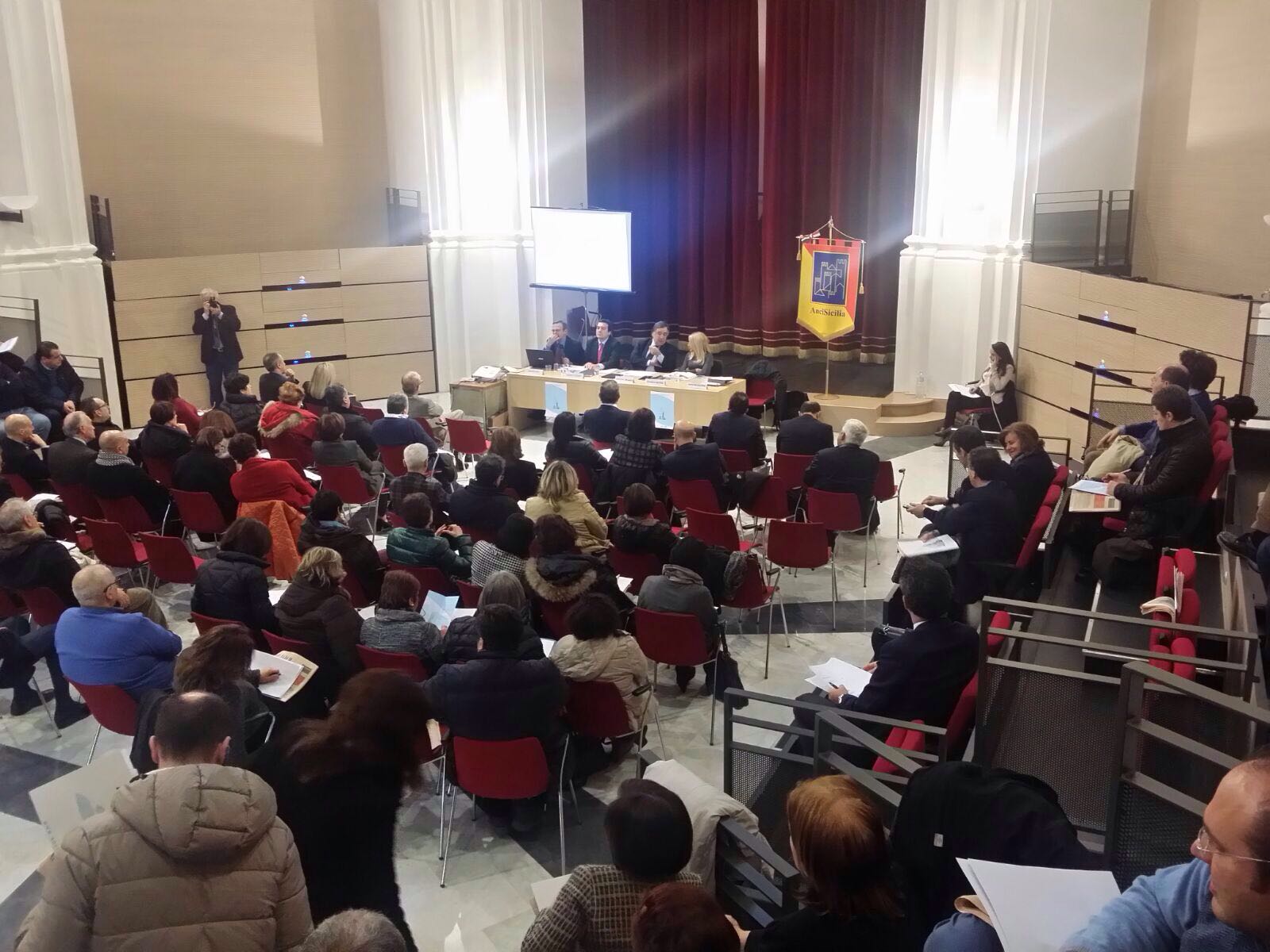 Incontro territoriale Anci Sicilia, Orlando: “Lavoriamo per non diventare sindaci contabili senza risorse”