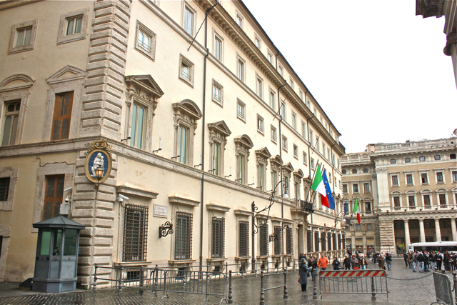 Fassino: “Pronti a discutere proposte con governo”