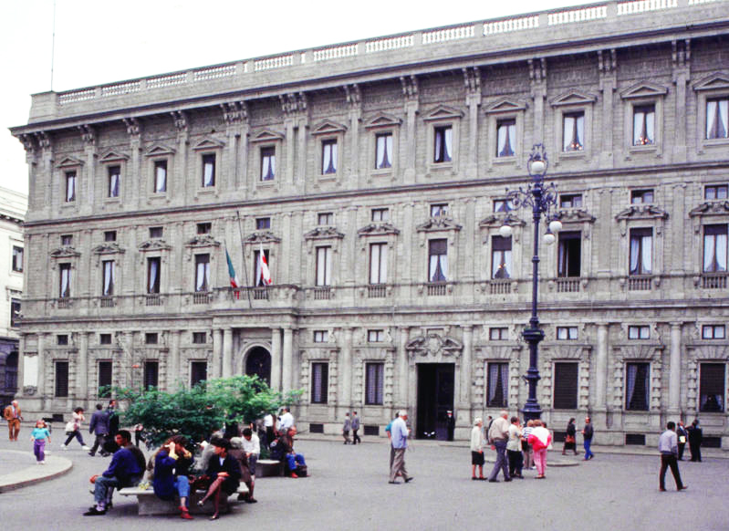Convocazione (allargata ai presidenti delle Anci regionali) per le ore 11 di oggi 23 settembre a Milano
