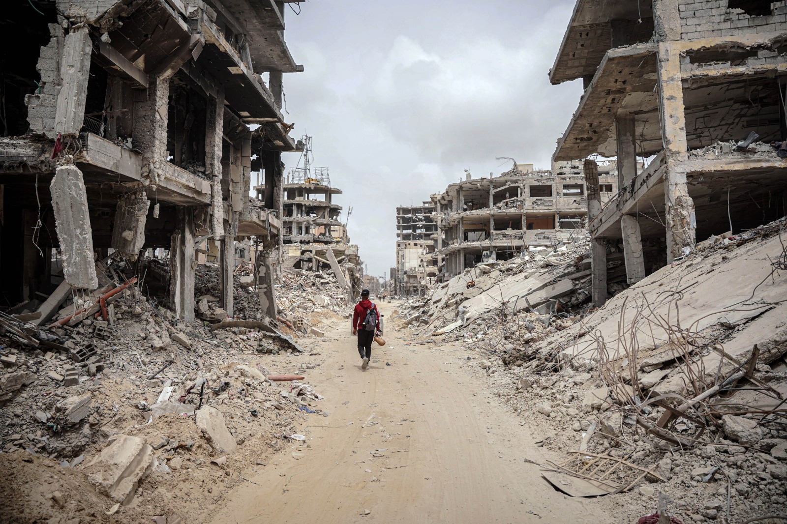 1° febbraio 2026: i Comuni si illuminano di blu per dire “Stop alle bombe sui civili”