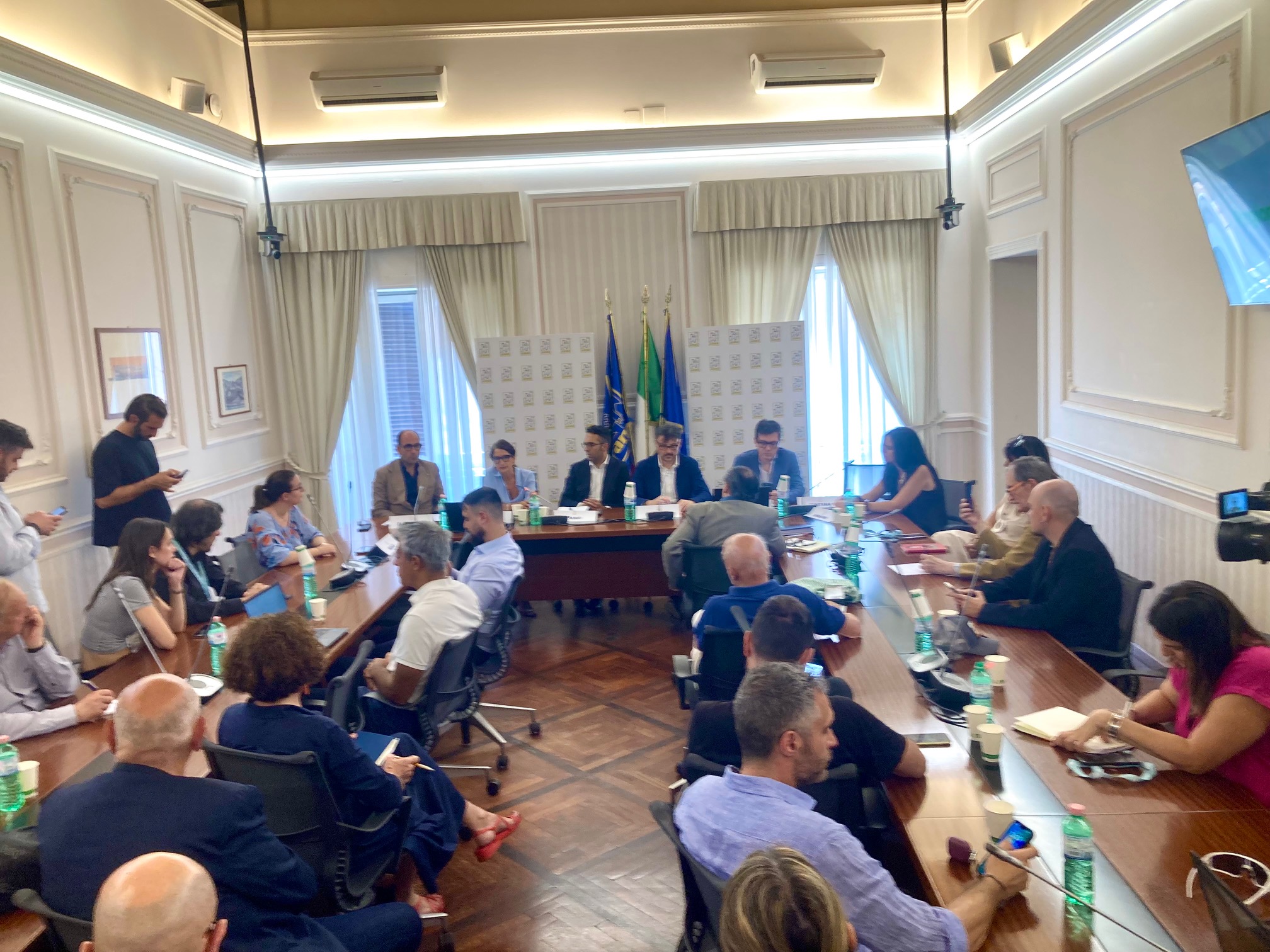 Parisi: “Mobilità sostenibile sfida concreta per città più vivibili e interconnesse”