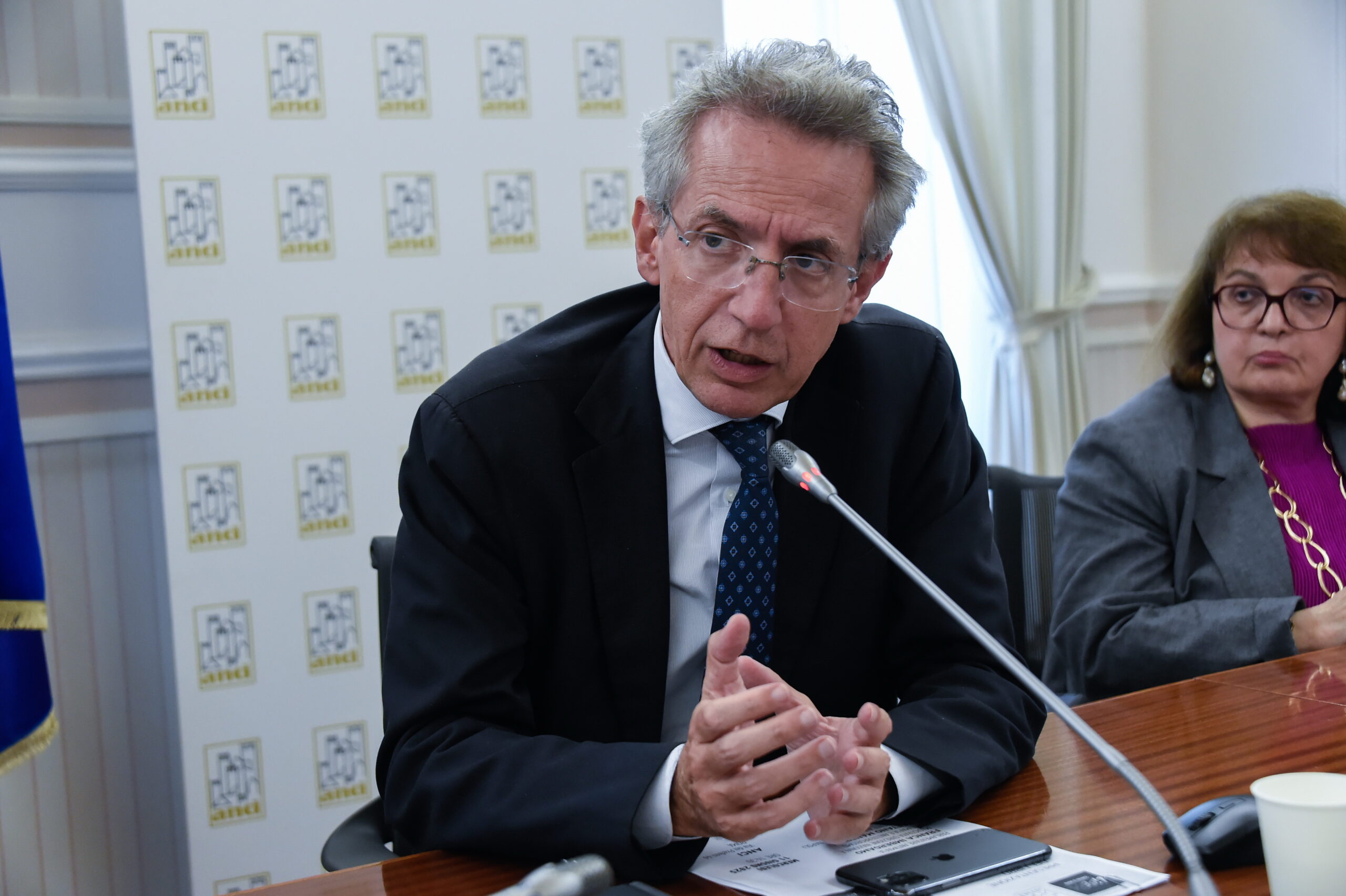 Manfredi: “Migliorare i servizi locali è la vera sfida per città più vivibili”