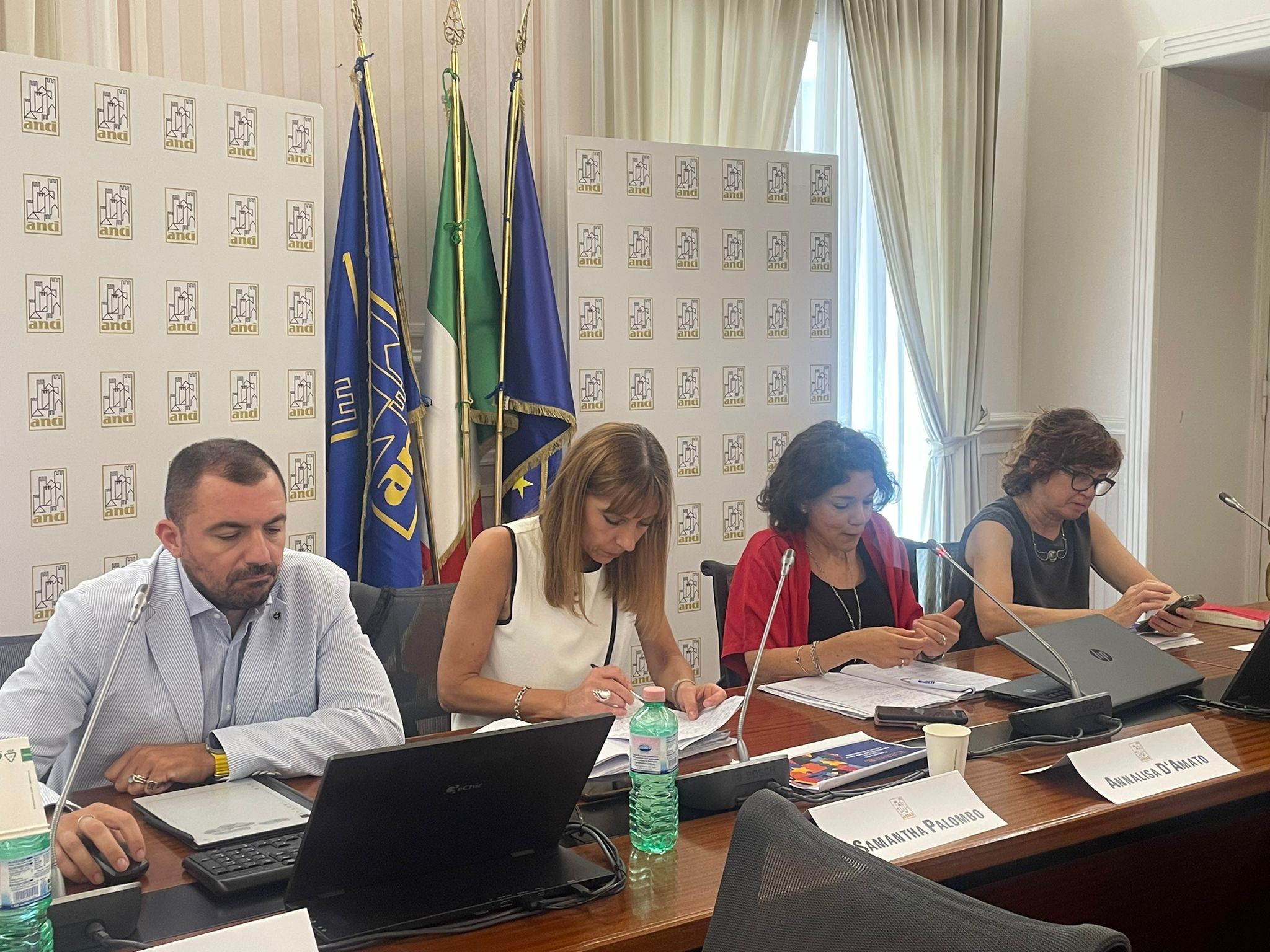 Ambiti territoriali sociali, webinar bando nazionale 3.839 assunzioni, le slides e la registrazione