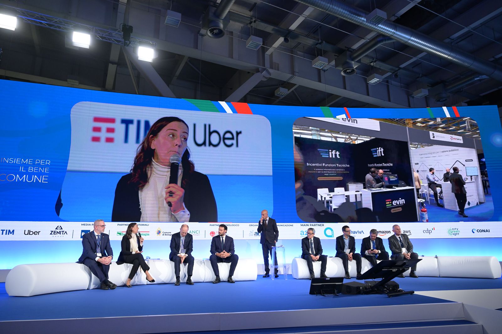 Diritto alla casa, rigenerare per crescere: le sfide dei sindaci italiani a Bologna