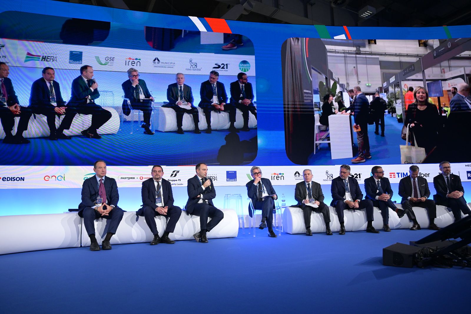 Europa, modello Pnrr: risorse per i Comuni che sanno investire, le voci e le esperienze dei sindaci