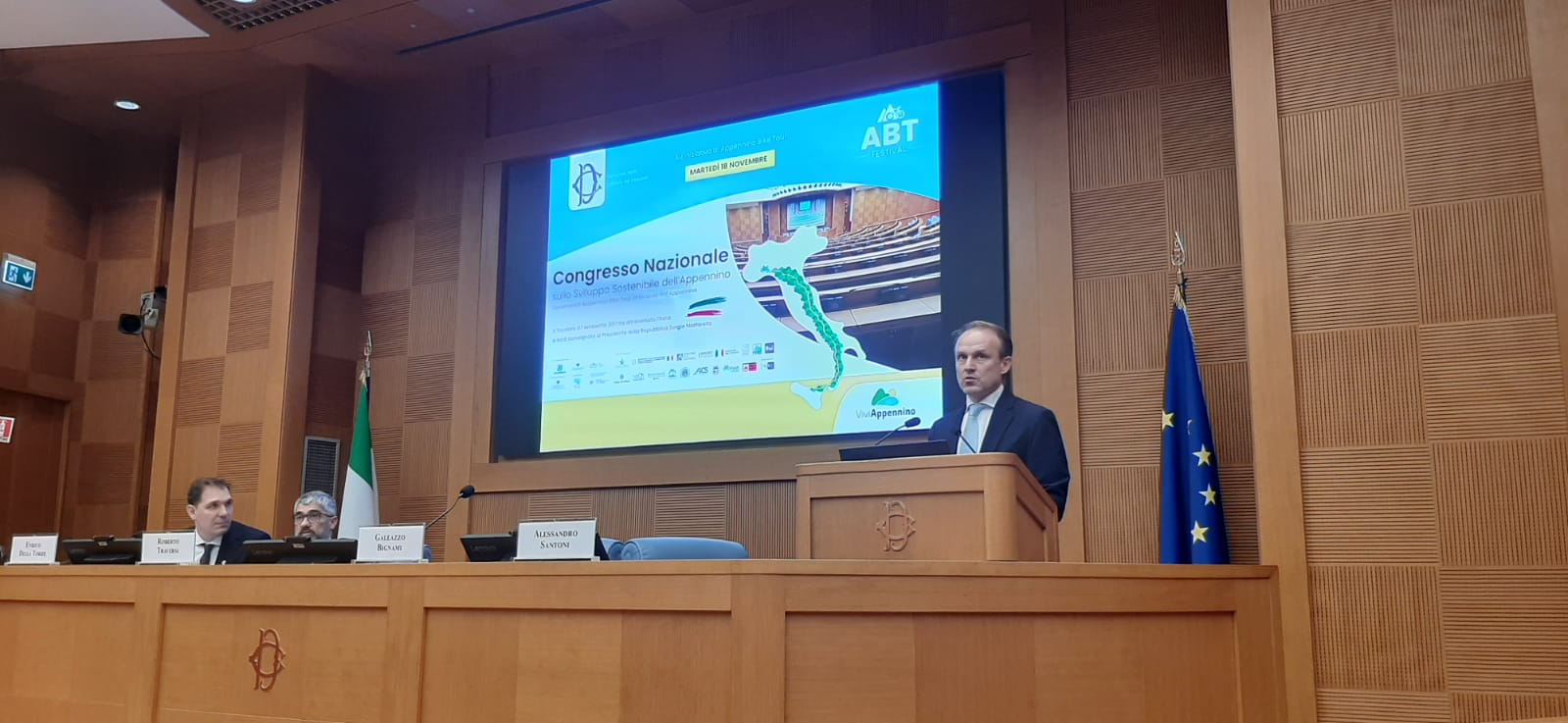 Santoni: “Il futuro dell’Italia passa dall’Appennino e dai suoi piccoli Comuni”