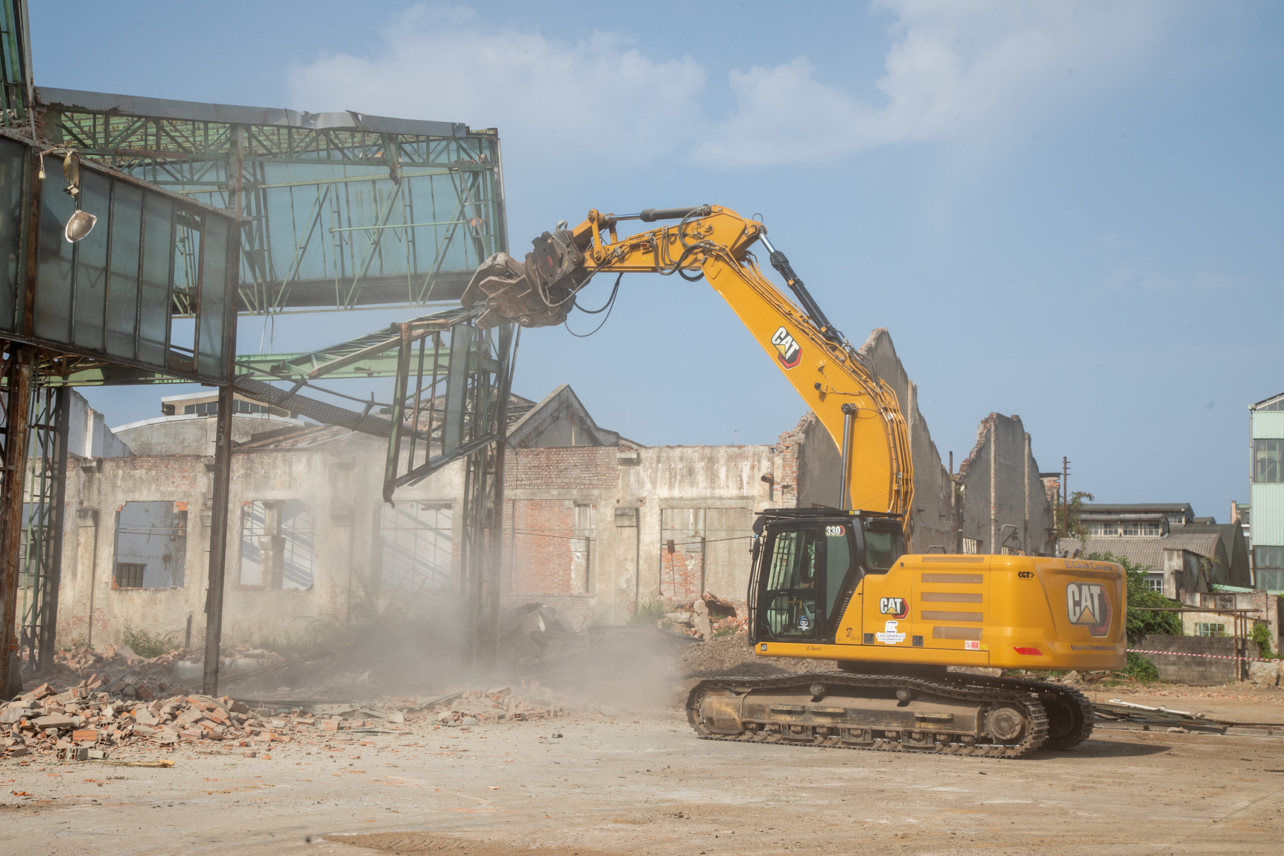 Anci e Legambiente: rifinanziare fondi ai Comuni per demolizione immobili abusivi