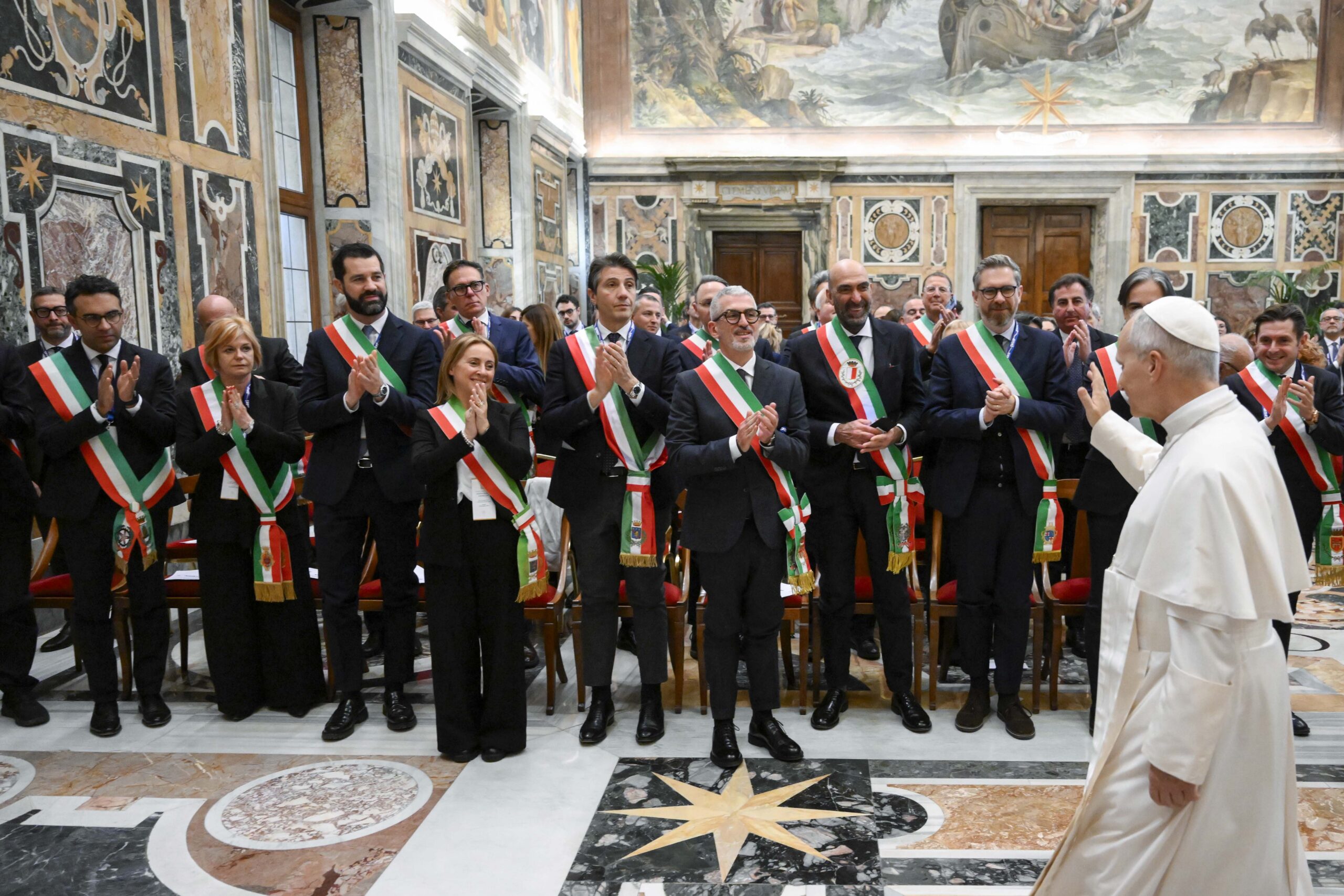 Anci da Papa Leone XIV, Manfredi: “Nostro dovere di sindaci è non lasciare indietro nessuno”