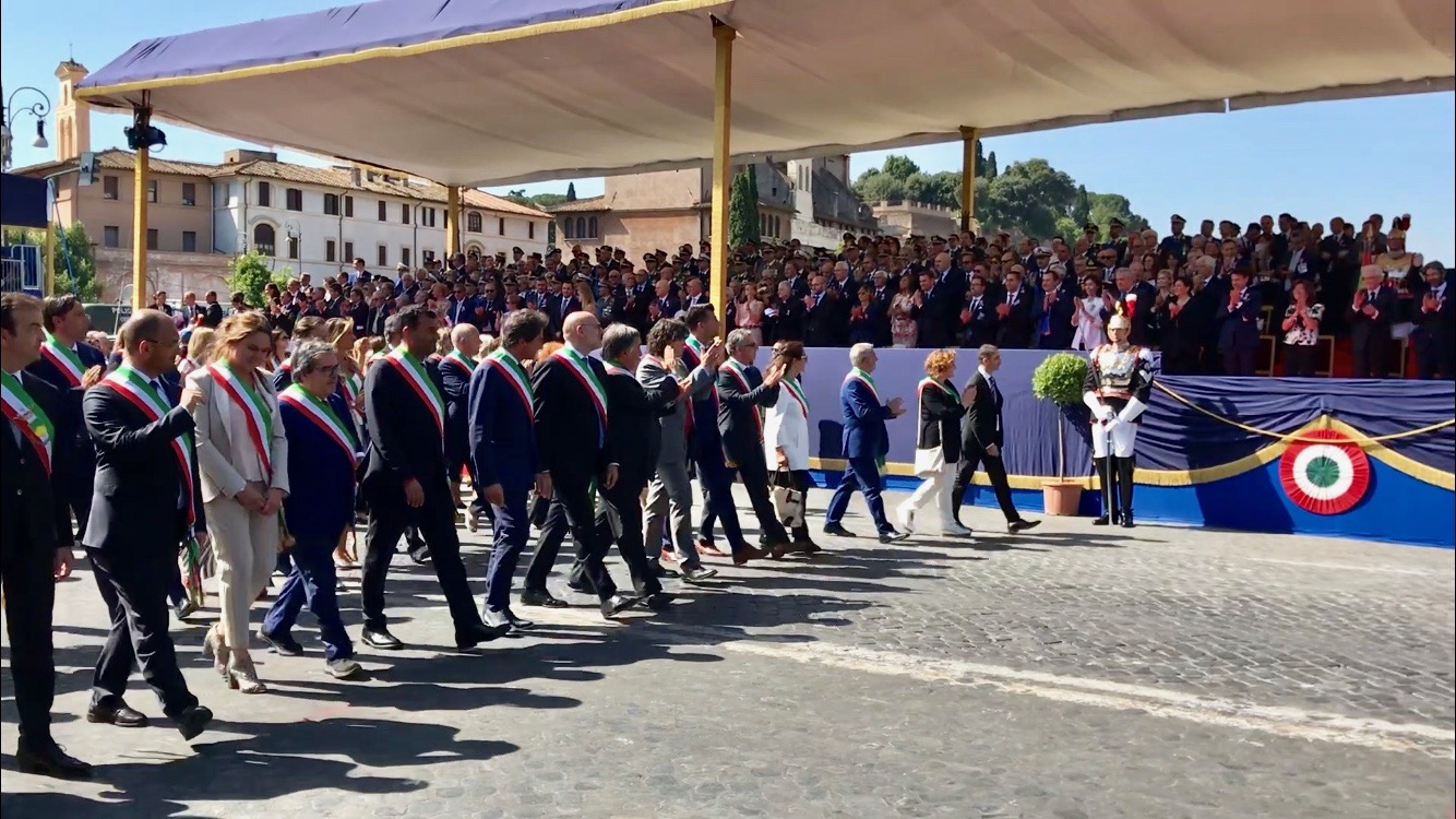 Per il quarto anno, trecento sindaci in prima fila alla parata per la Festa della Repubblica
