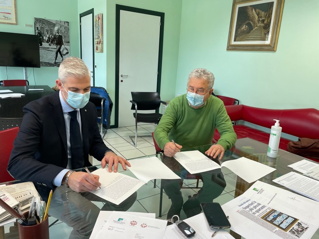 Comunicazione servizi ai cittadini. Accordo tra Federfarma, Anci Umbria e Federsanità Anci Umbria