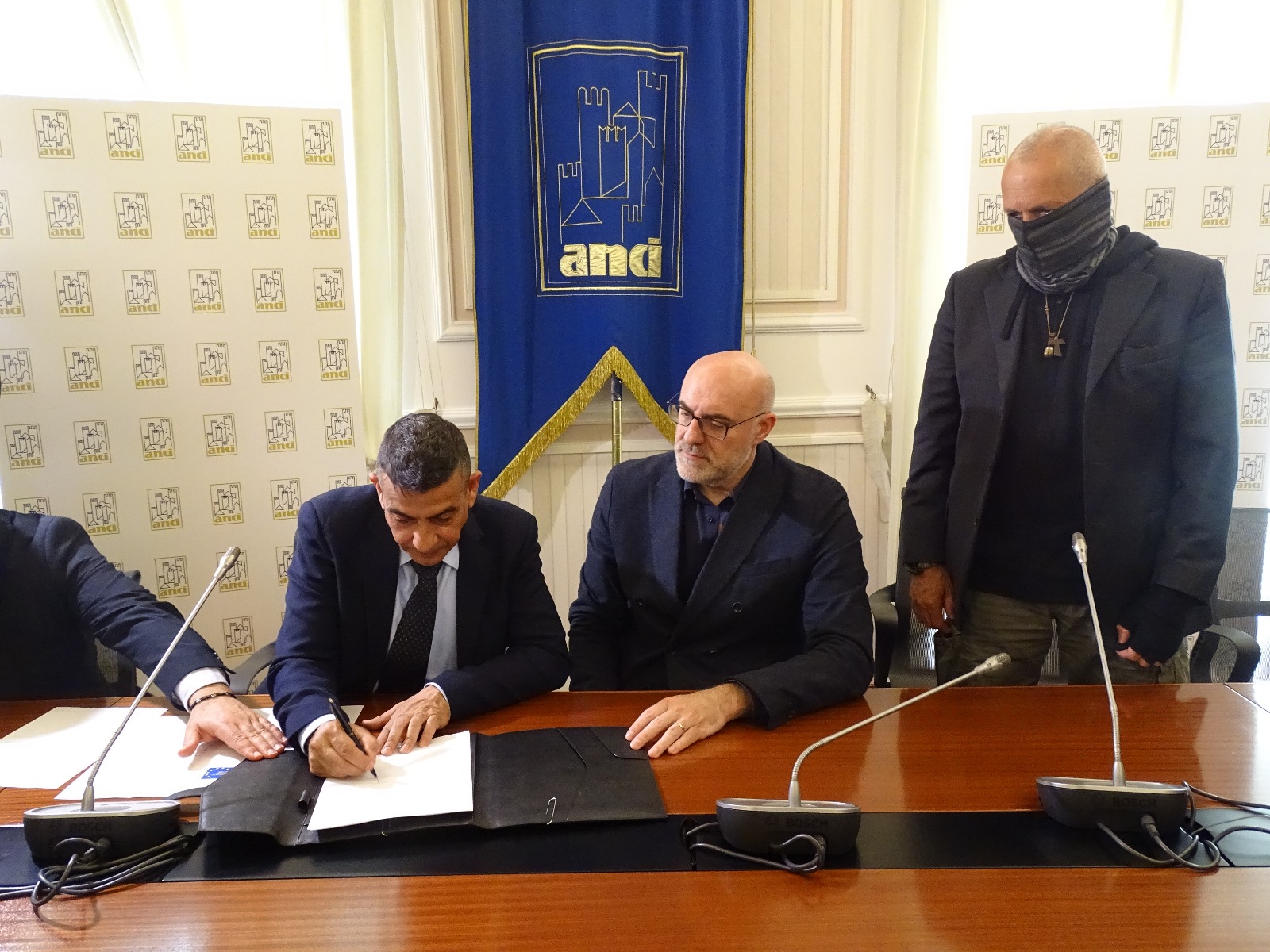 L’Anci e il Sindacato Italiano Militare Carabinieri (SIM) firmano un protocollo d’intesa