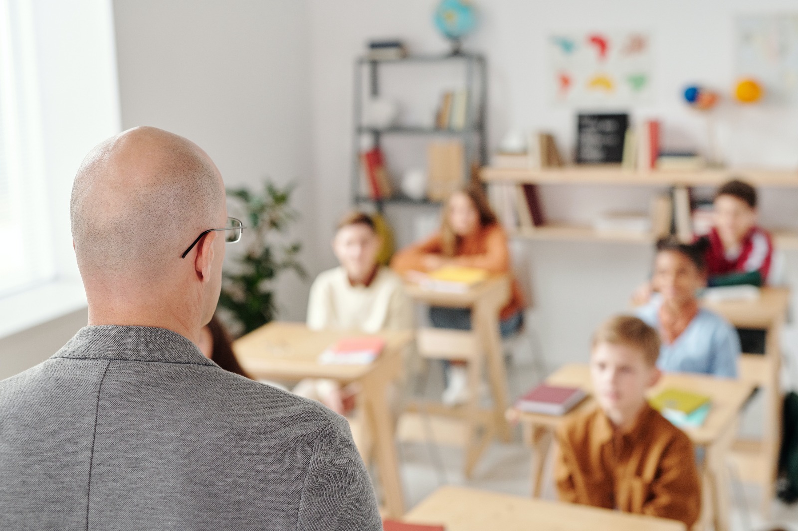 Pella ai ministri Giustizia e Istruzione: “Cada obbligo di iscrizione all’albo per gli educatori”