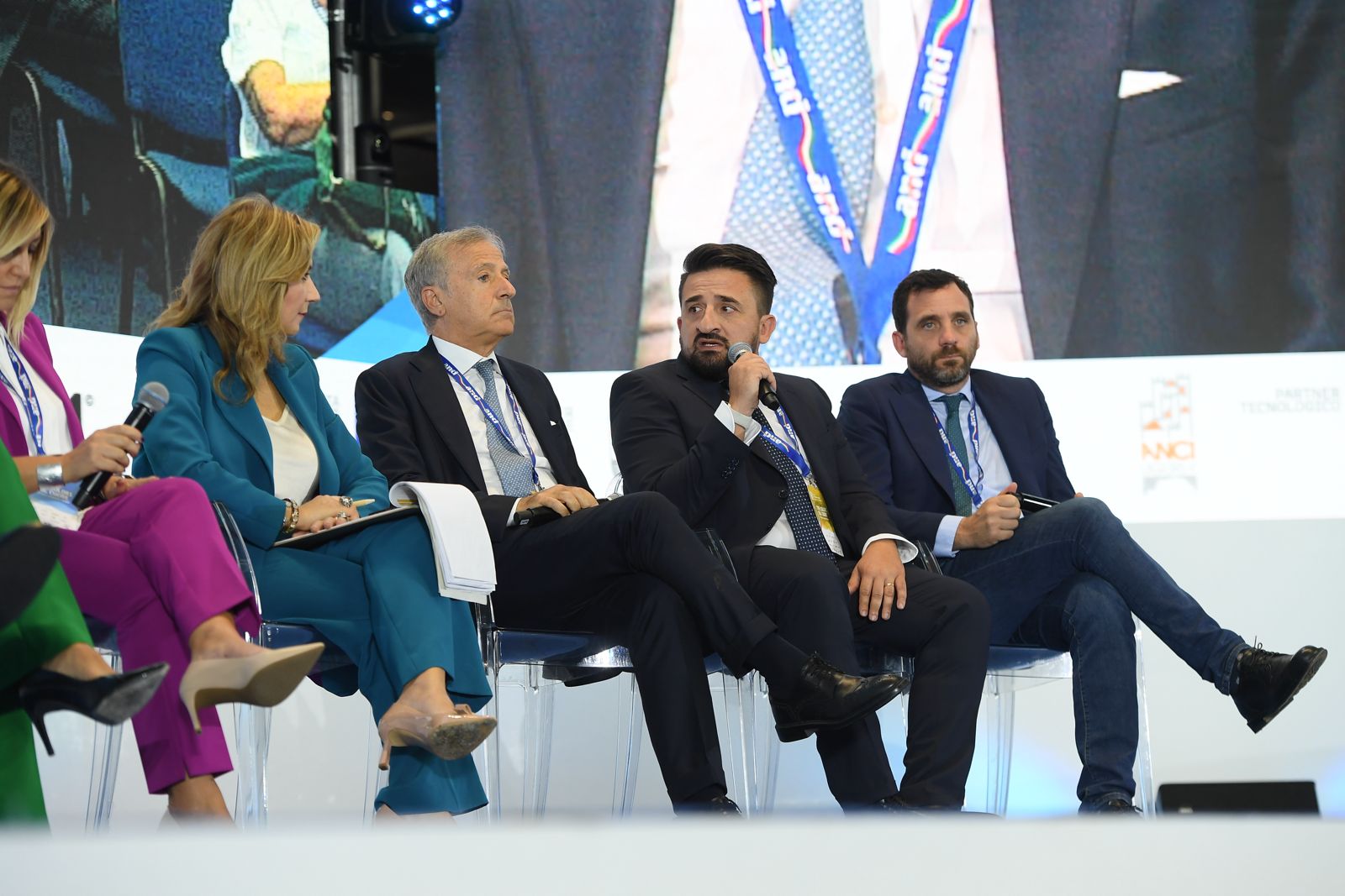 Le azioni delle aziende (Gse, City Green Light, Axpo) per l’autonomia energetica
