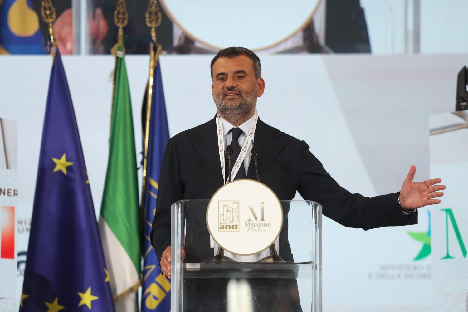 Decaro: “Sul PNRR i Comuni hanno fatto il loro lavoro. Risultato finale anche merito dei sindaci”