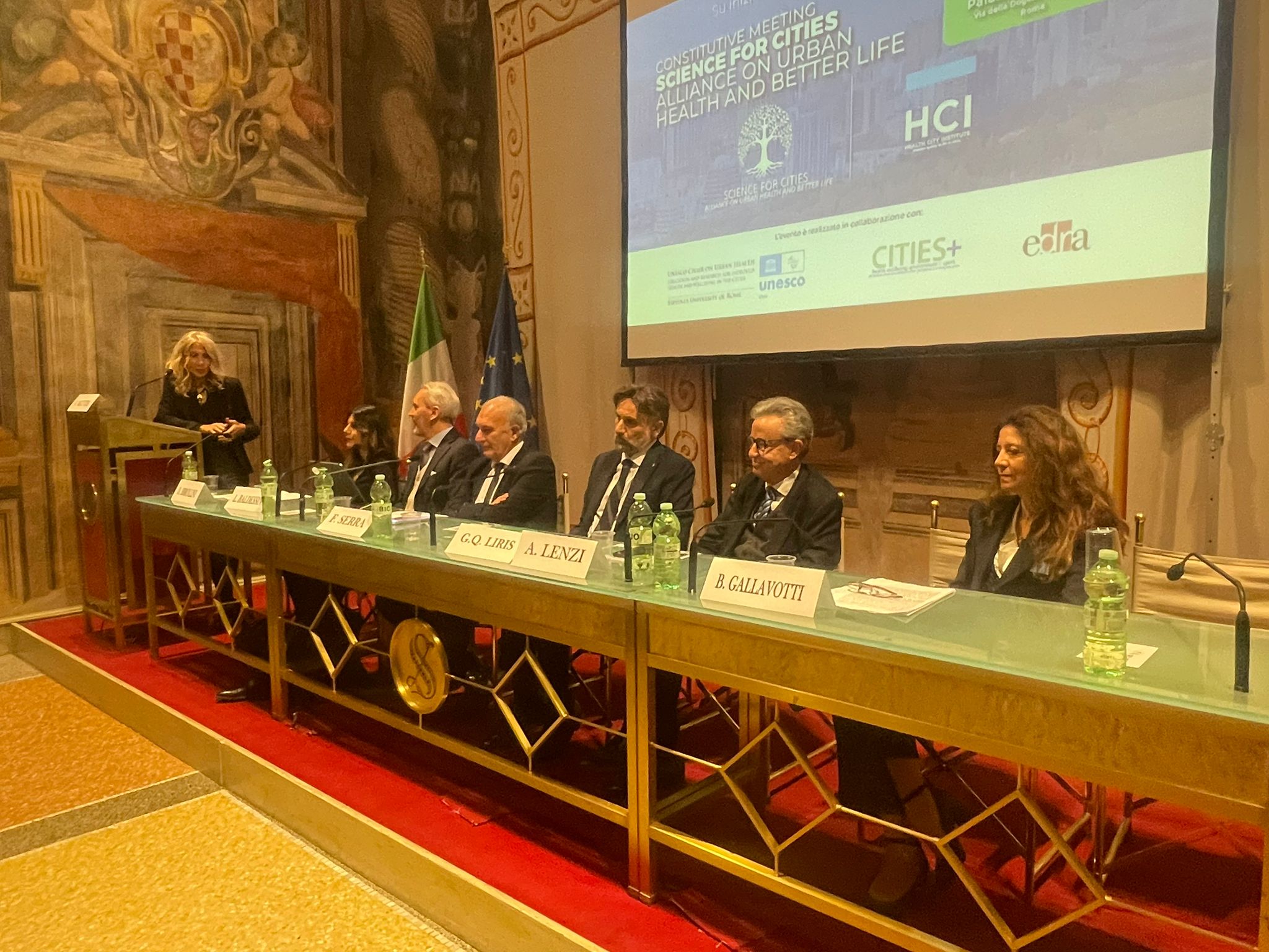 Pella: “La gestione della salute nelle città necessita di figure specializzate”