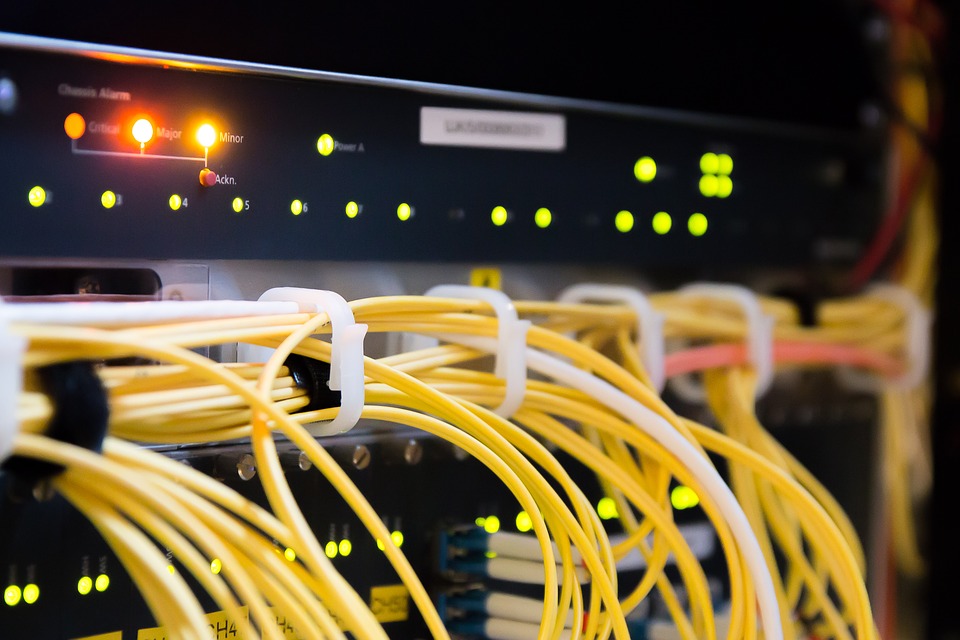 Bassanini (Open Fiber): “Sette miliardi per cablare 7mila Comuni, dateci una mano su procedure”