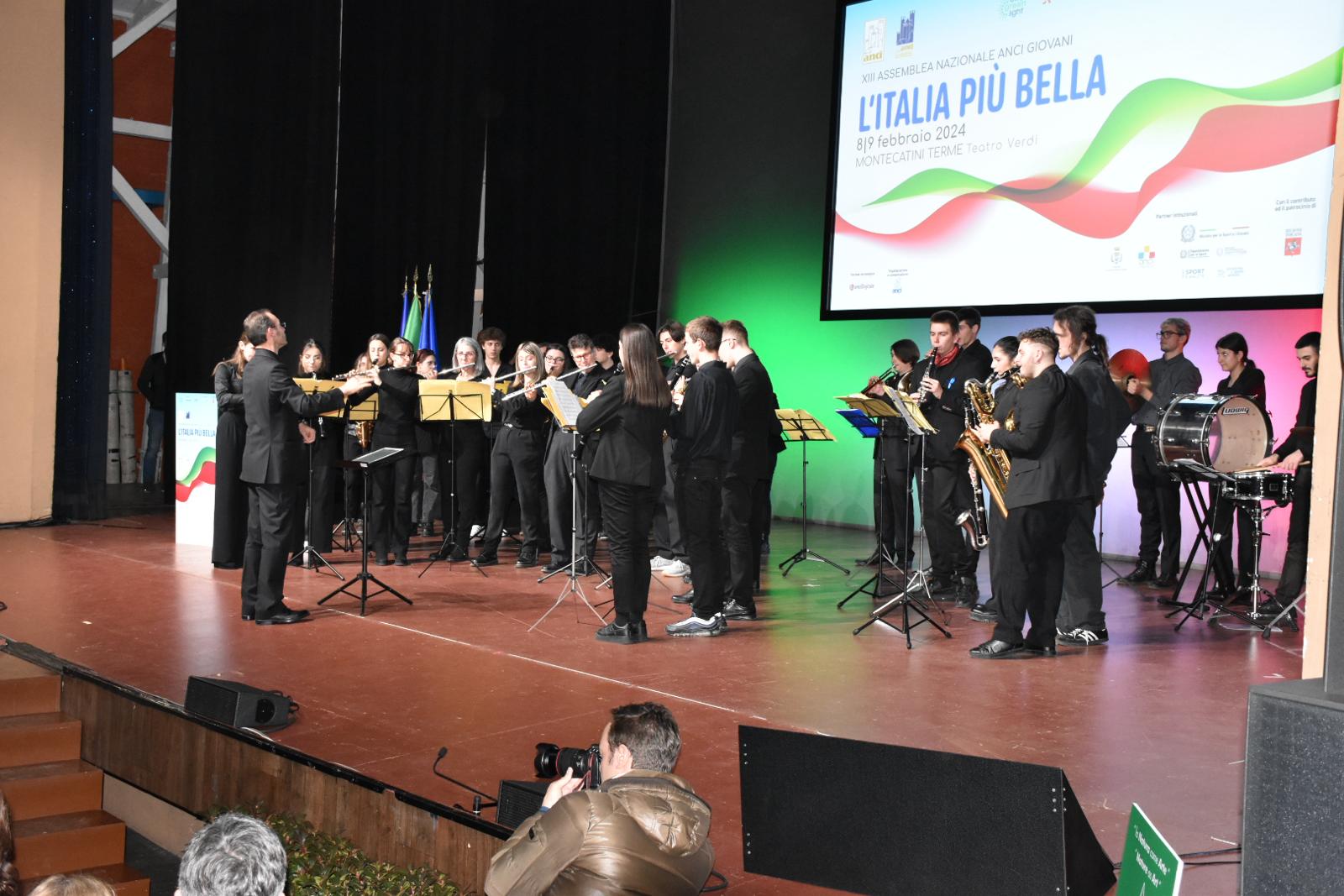 I saluti istituzionali dei sindaci Matteo Biffoni e Francesca Brogi di Anci Toscana