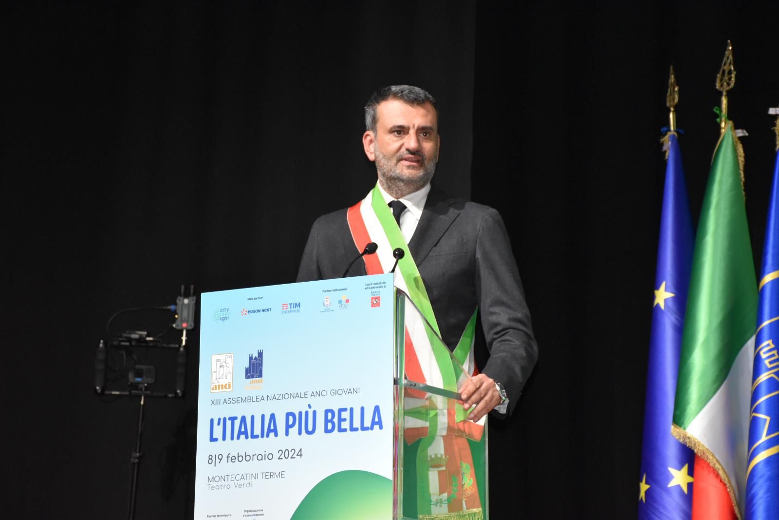 Decaro: “Terzo mandato e Pnrr battaglie dei sindaci e di Anci. Giovani risorsa e futuro”