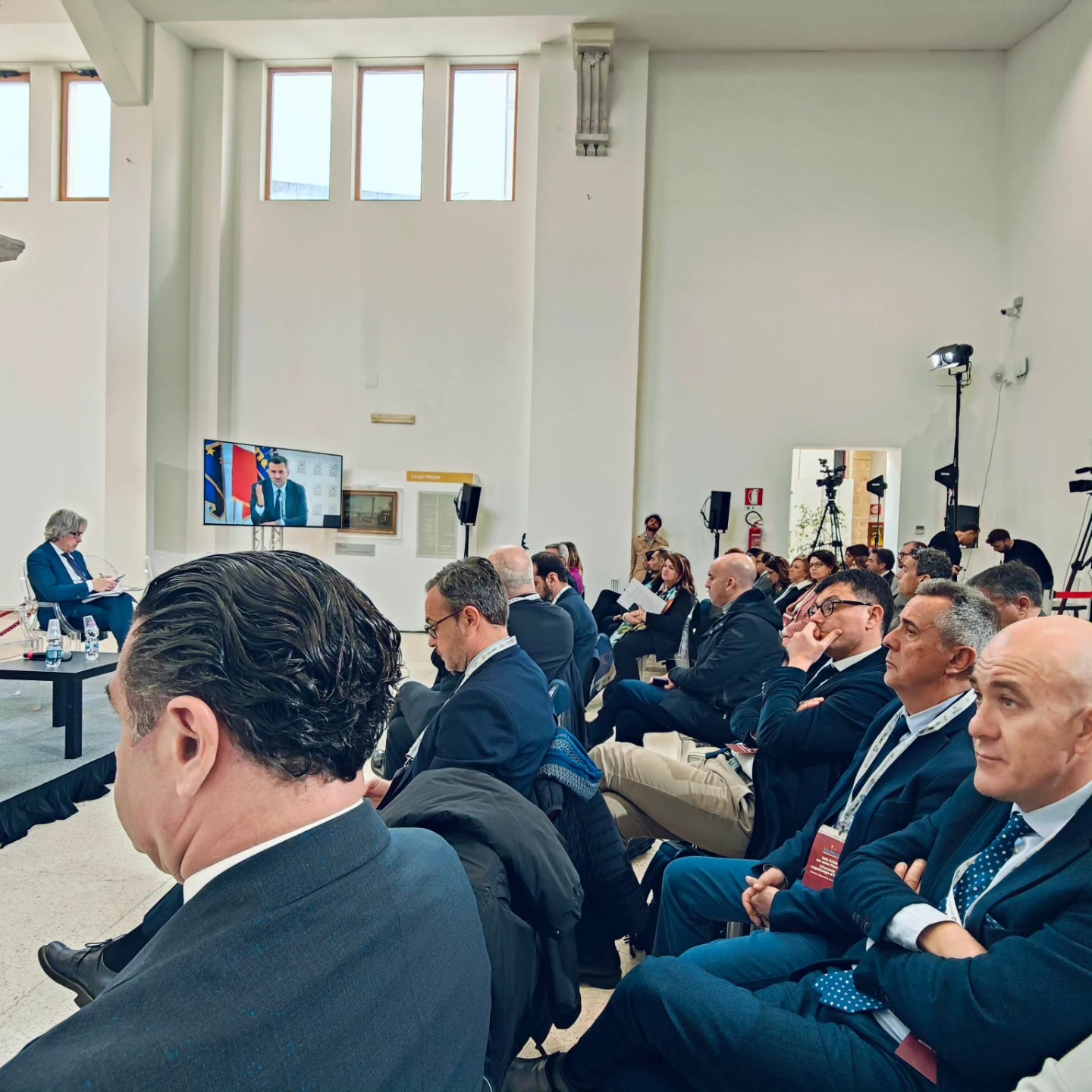 Progetto MediaAree, Decaro: “Capoluoghi di provincia sono ossatura per lo sviluppo del Paese”