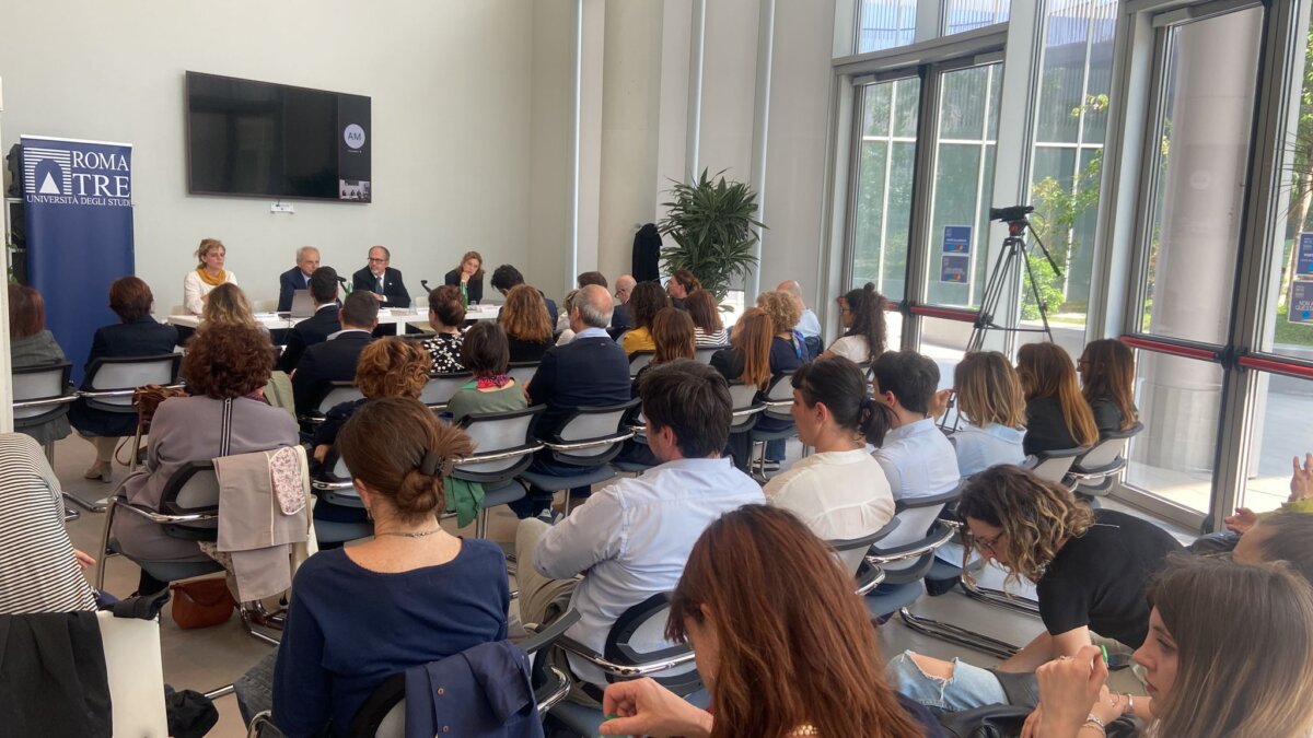 Ricerca Anci e Università Roma Tre. Donne, giovani e laureati: identikit operatore SAI