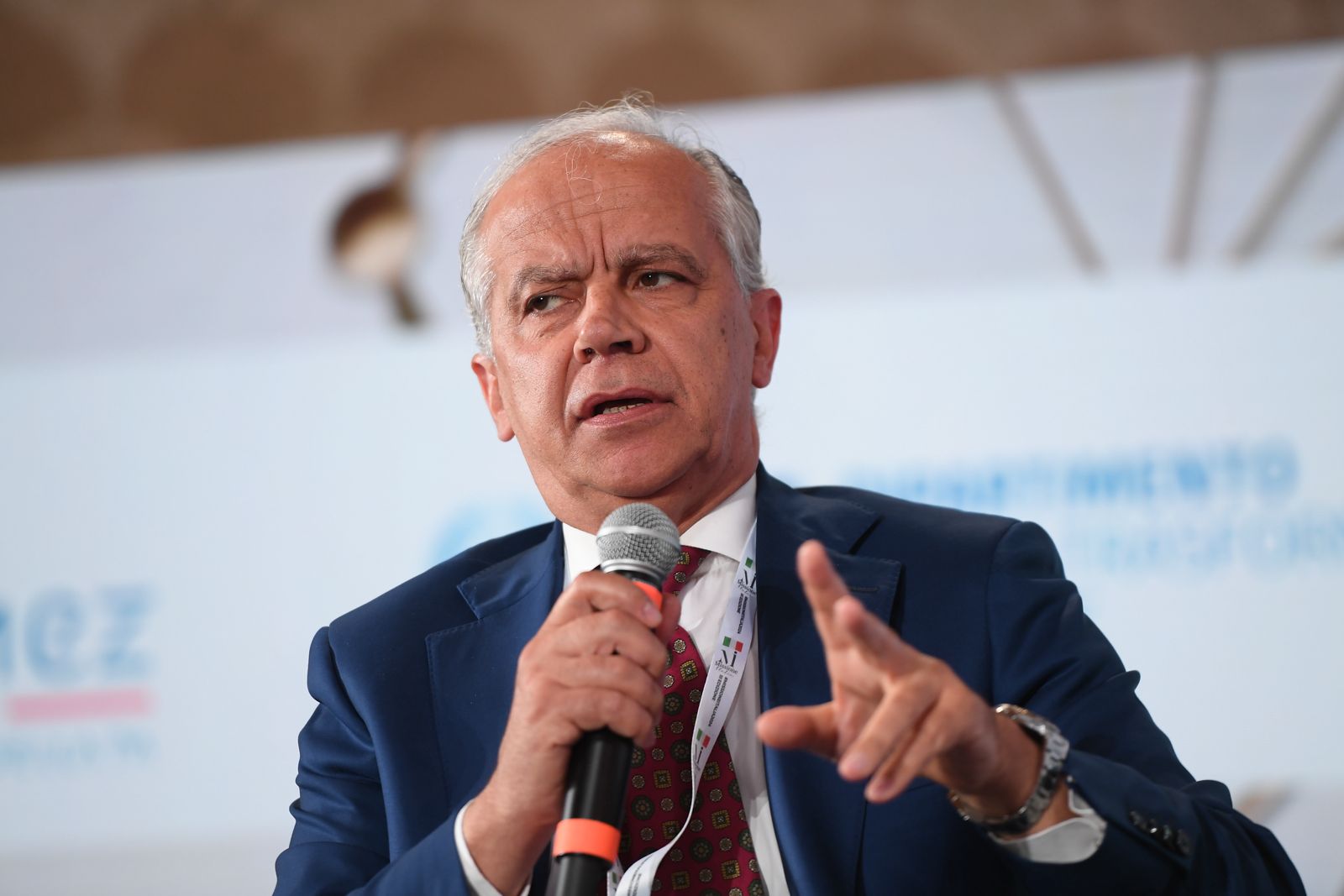 Piantedosi: “Per attuare il PNRR il Viminale è in campo con le cabine di regia delle Prefetture”
